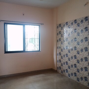 Room in 2 BHK Apartment at Pimple Gurav – for Rent