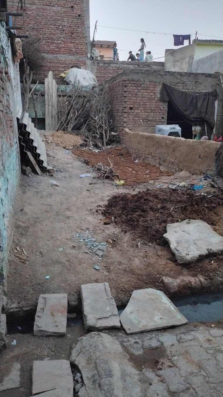 Master Bedroom, rajiv colony 4 Bedroom 100 Sq.Yd. Independent House In Rajiv Colony Faridabad 8826970