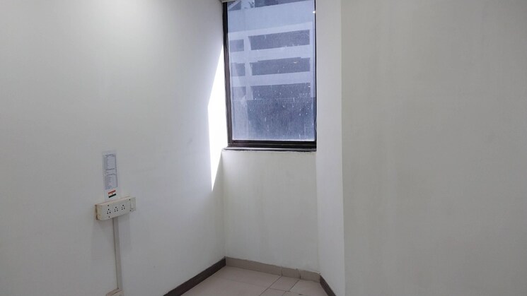 Room, kamala-mills Commercial Office Space 1422 Sq.Ft. In Lower Parel Mumbai 8826987