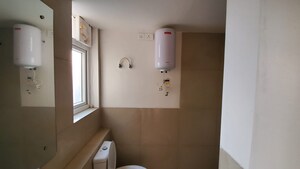 Room in 5 BHK Penthouse at Emaar Palm Gardens, Sector 83 – for Sale