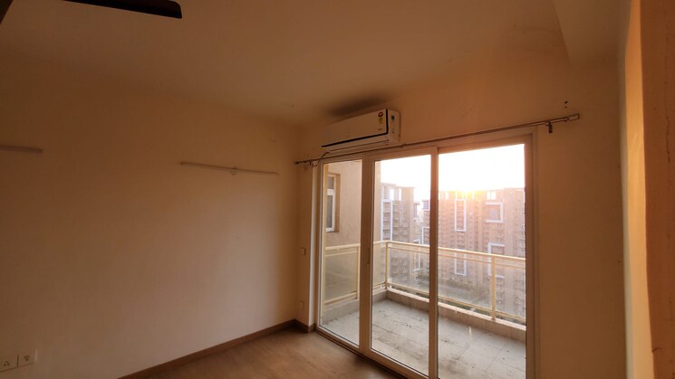 Room, emaar-palm-gardens 5 Bedroom 3750 Sq.Ft. Penthouse In Sector 83 Gurgaon 8827000