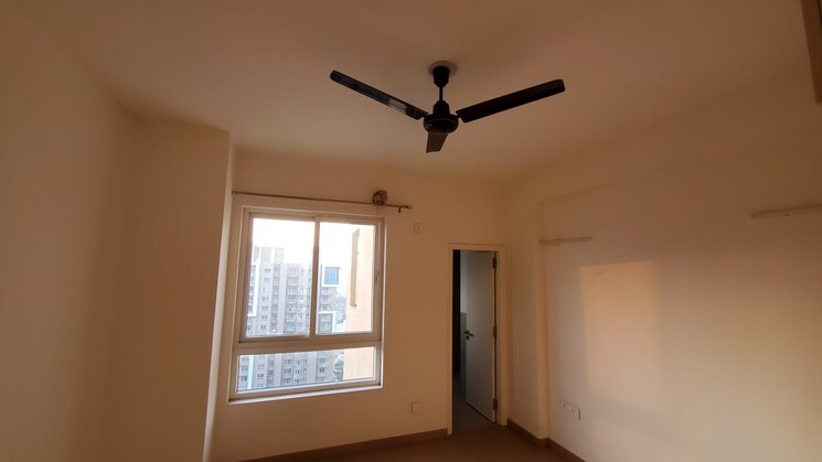 Room, emaar-palm-gardens 5 Bedroom 3750 Sq.Ft. Penthouse In Sector 83 Gurgaon 8827000