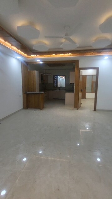 4 BHK Builder Floor For Rent in Srishti Greenfield Homes, Green Fields Colony