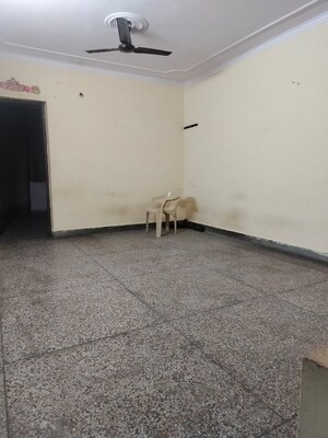 Room in 2 BHK Independent House at RWA Apartments Sector 19, Sector 19 – for Sale