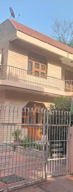 3 BHK Independent House For Sale in RWA Apartments Sector 19, Sector 19