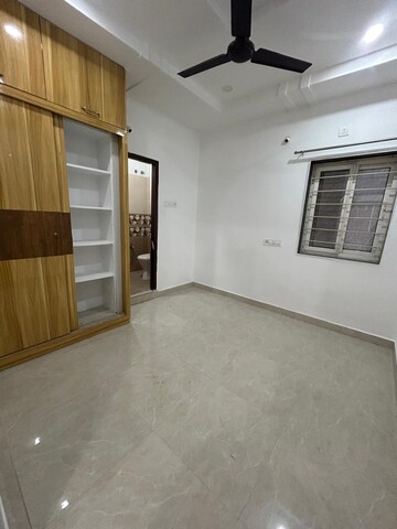 Room in 2 BHK Apartment at Happy Homes Kondapur, Kondapur – for Rent