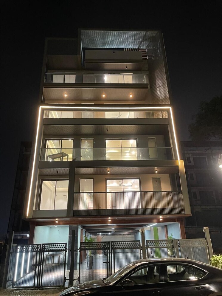 Exterior View, emaar-mgf-emerald-hills 4 Bedroom 2400 Sq.Ft. Builder Floor In Sector 65 Gurgaon 8827056