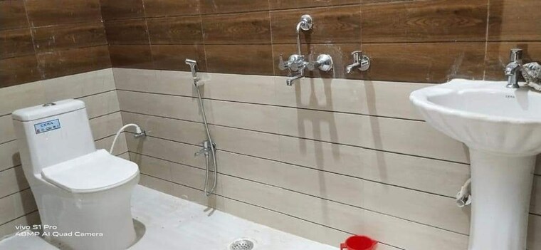 Bathroom, faizabad road 2 Bedroom 1000 Sq.Ft. Independent House In Faizabad Road Lucknow 8827061
