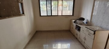Room in 2 BHK Apartment at Giriraj CHS Naupda, Naupada – for Rent
