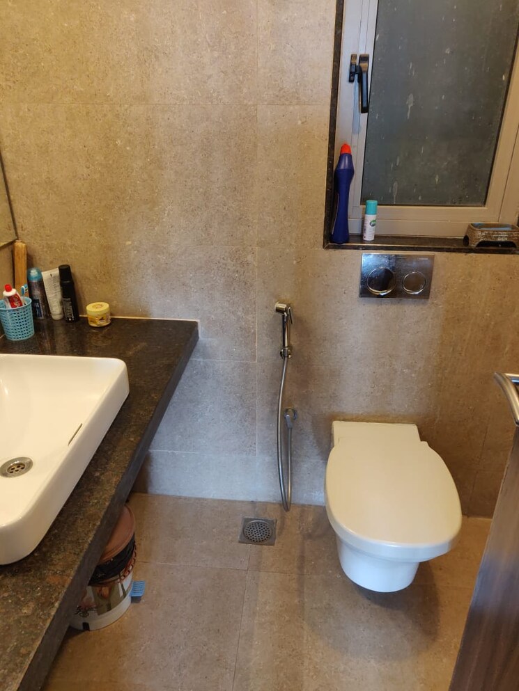 Attached Bathroom, andheri west 2 Bedroom 800 Sq.Ft. Apartment In Andheri West Mumbai 8827076