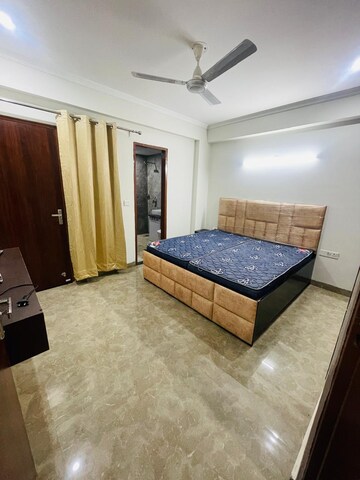 Bedroom in 3 BHK Builder Floor at Green Wood City, Sector 45 – for Rent