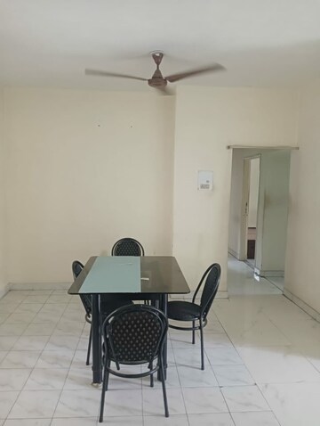 Master Bedroom in 3 BHK Apartment at Deccan Gymkhana – for Rent