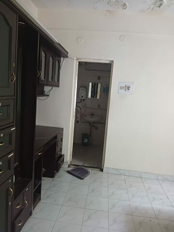 Building Lobby in 3 BHK Apartment at Deccan Gymkhana – for Rent