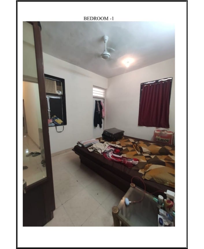 2 BHK + Pooja Room,Study Room Apartment For Rent in Juhu Chandan CHS