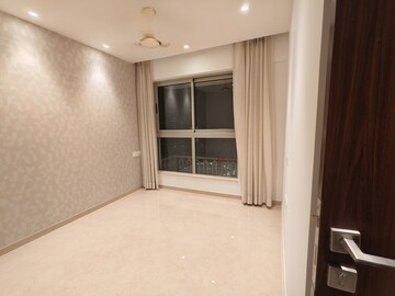 Room in 1 BHK Apartment at Hiranandani Highland, Powai – for Rent