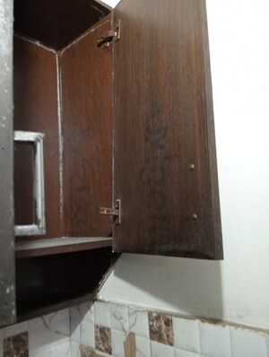 Furnished Amenities in 2 BHK Builder Floor at Govindpuri – for Sale