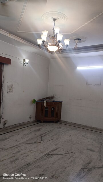 3 BHK Builder Floor For Rent in Ashoka Enclave 3, Sector 35