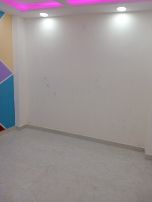 Room in 3 BHK Builder Floor at Govindpuri – for Sale
