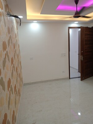 Room in 3 BHK Builder Floor at Govindpuri – for Sale