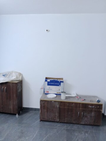 Furnished Amenities in 2 BHK Builder Floor at Dwarka Mor – for Rent