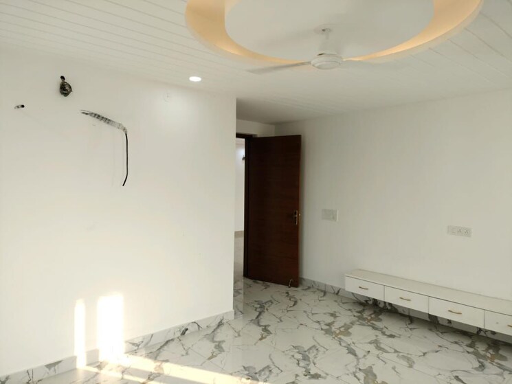 Room, dwarka mor 3 Bedroom 1080 Sq.Ft. Builder Floor In Dwarka Mor Delhi 8827334