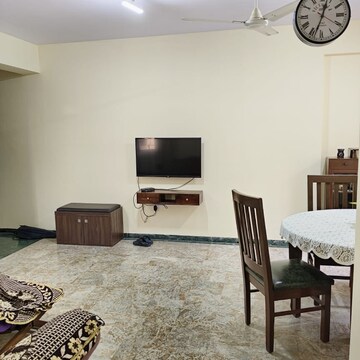Living Room in 2 BHK Apartment at Hiranandani Estate Polaris, Hiranandani Estate – for Rent
