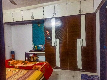 Master Bedroom in 2 BHK Apartment at Kothrud – for Rent