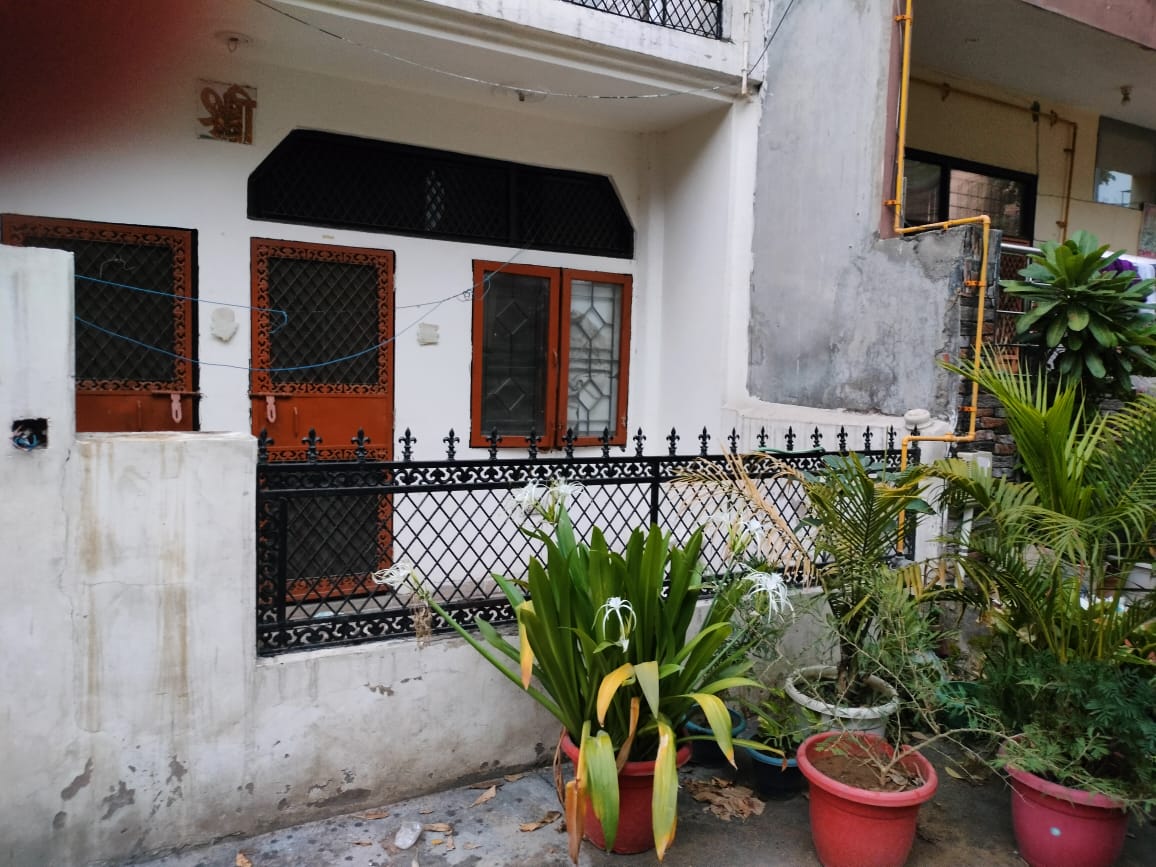 1 BHK Independent House For Rent in Gnida