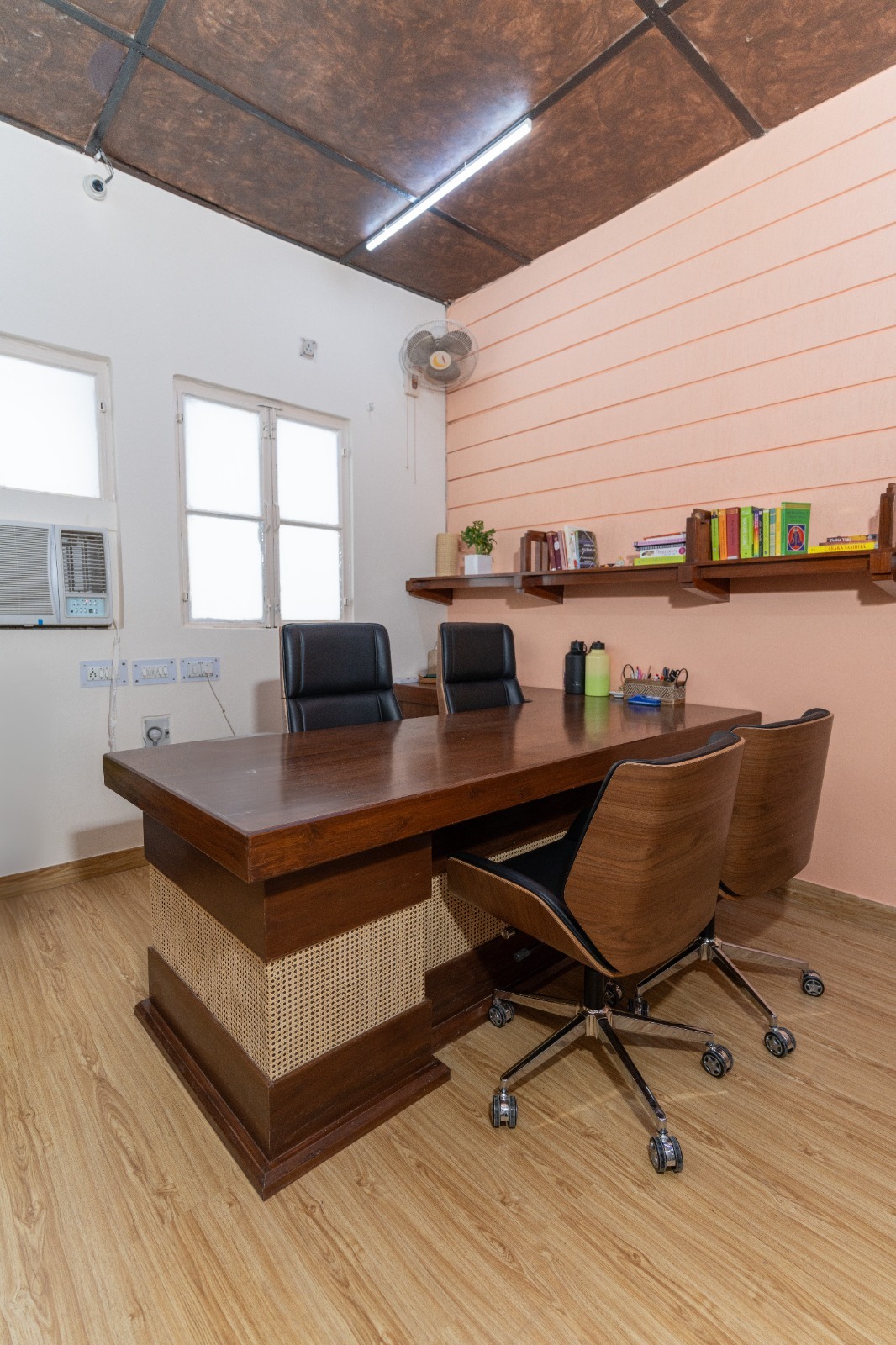 Office Space For Rent in Sector 4