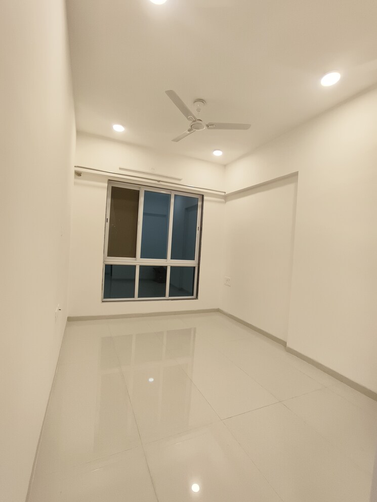 Room, borivali west 2 Bedroom 725 Sq.Ft. Apartment In Borivali West Mumbai 8827563