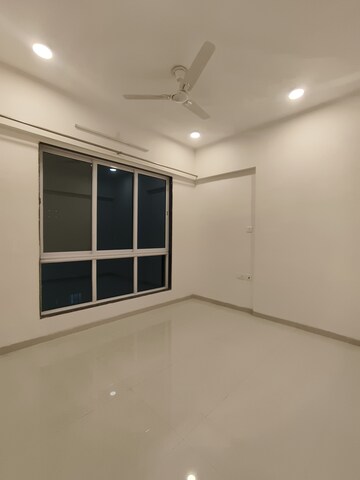 Room in 2 BHK Apartment at Borivali West – for Rent
