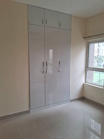 Room in 4 BHK Apartment at Adani M2K Oyster Grande, Sector 102 – for Rent