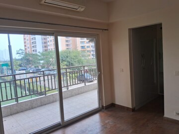 Room in 4 BHK Apartment at Adani M2K Oyster Grande, Sector 102 – for Rent