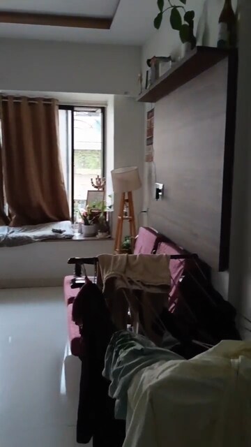 Master Bedroom in 2 BHK Apartment at Andheri Green Field Towers, Jogeshwari East – for Rent