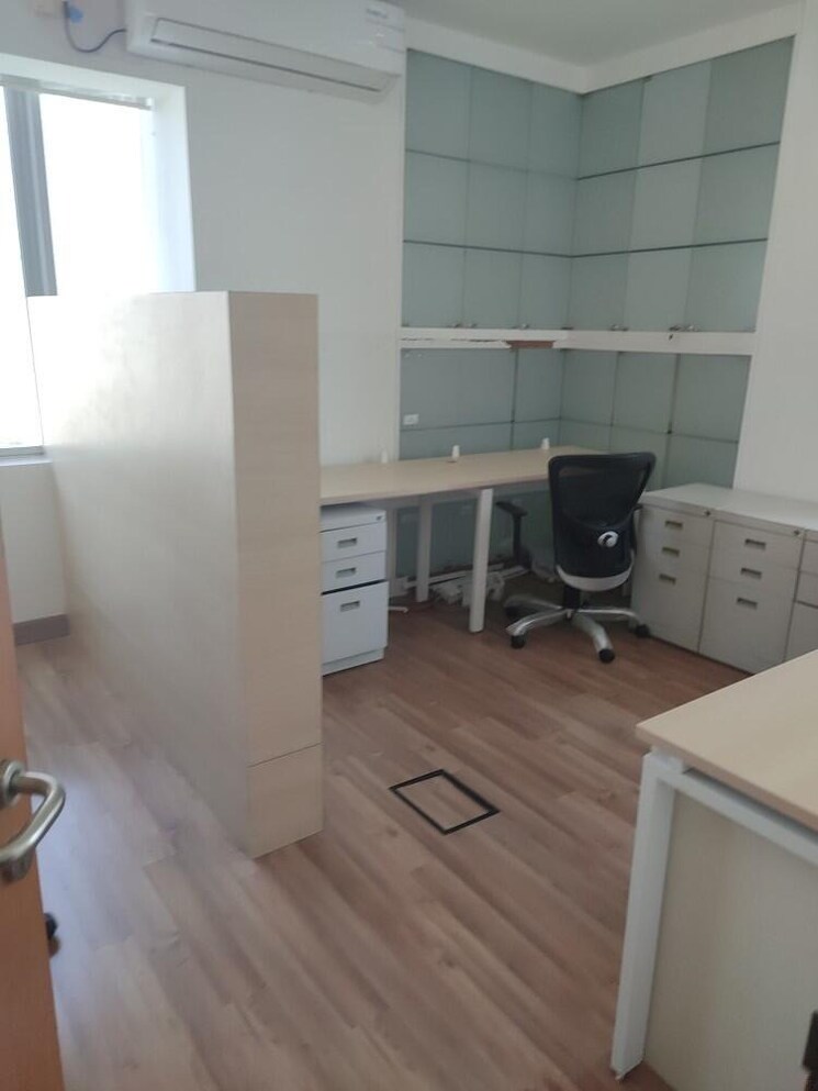 Team Area, peninsula-corporate-park Commercial Office Space 4950 Sq.Ft. In Lower Parel Mumbai 8827561