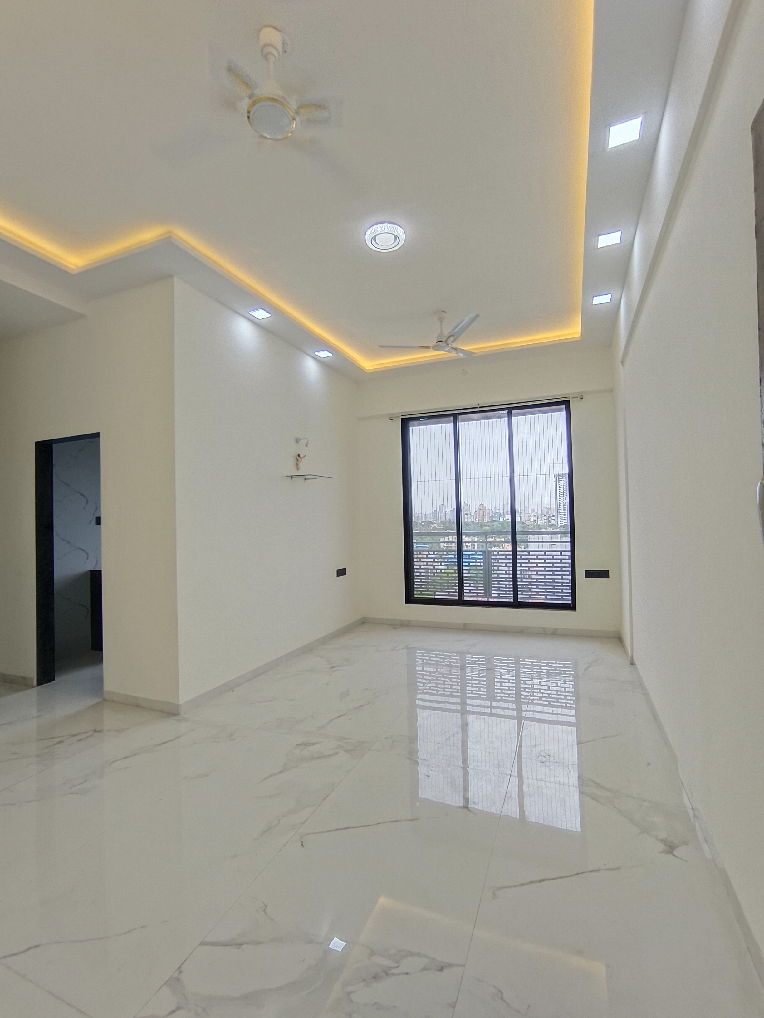 2 BHK + Extra Room Apartment For Rent in Unique Sarkar