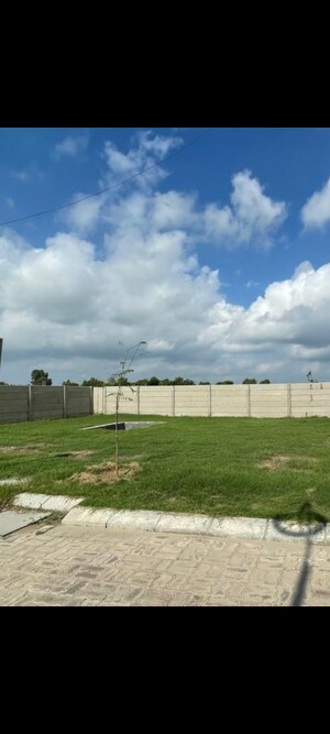  Plot For Sale in Naya Gaon