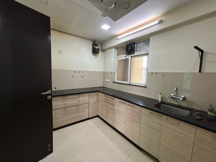 Kitchen, hiranandani-meadows 4 Bedroom 2645 Sq.Ft. Apartment In Manpada Thane 8827639