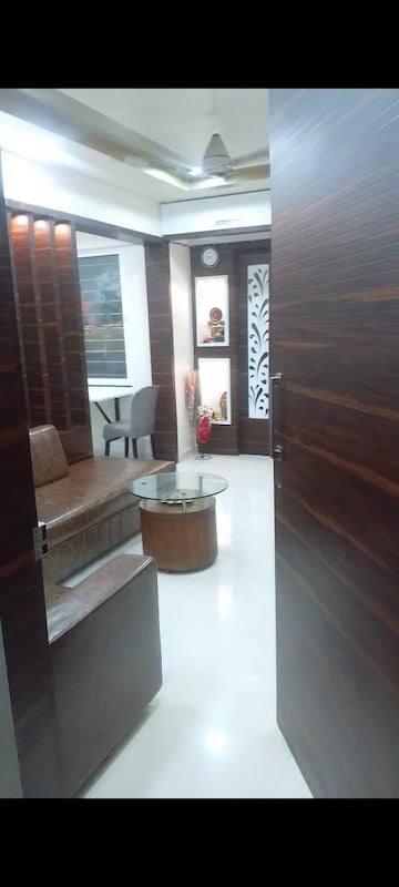Master Bedroom in 2 BHK Apartment at Mahavir Park Bibwewadi, Bibwewadi – for Rent