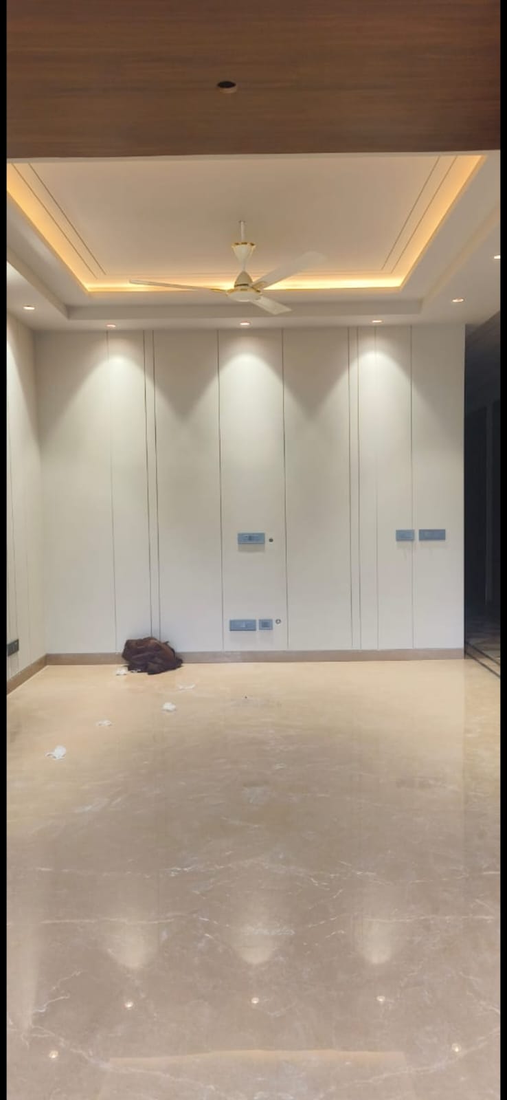 3 BHK + Servant Room Builder Floor For Rent in Defence Colony