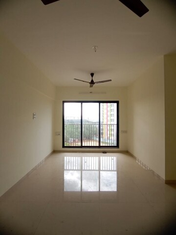 Room in 1 BHK Apartment at Romell Serene, Borivali West – for Rent