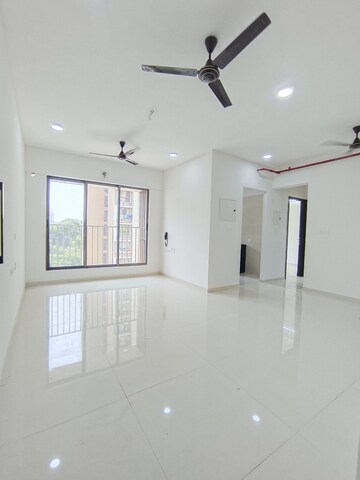 Room in 2 BHK Apartment at Borivali West – for Rent