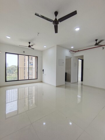 Room in 2 BHK Apartment at Borivali West – for Rent