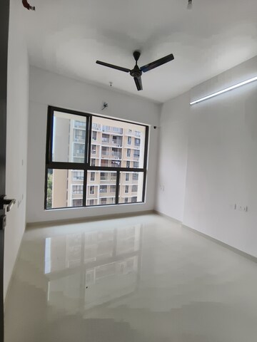 Room in 2 BHK Apartment at Borivali West – for Rent