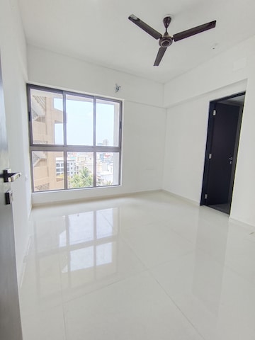 Room in 2 BHK Apartment at Borivali West – for Rent