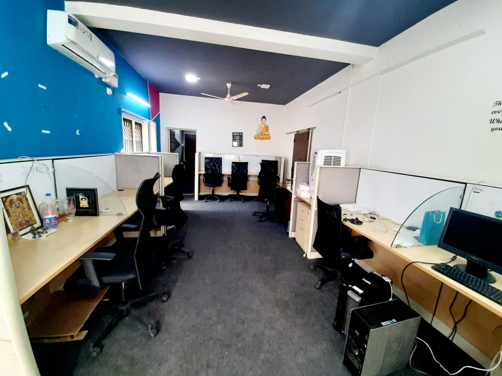 Co-working Space For Rent in Share Office Solutions