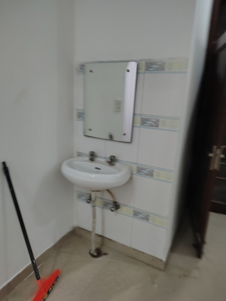 Bathroom, dhakoli 2 Bedroom 1250 Sq.Ft. Builder Floor In Dhakoli Zirakpur 8827726