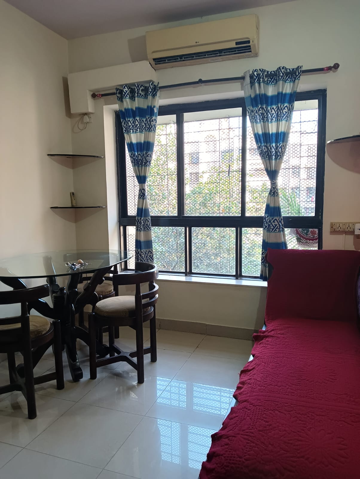 1 BHK 400 Sq.Ft. Apartment in Lokhandwala Infrastructure Spring Leaf