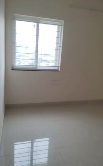 Room in 3 BHK Apartment at My Home Raka, Madinaguda – for Rent