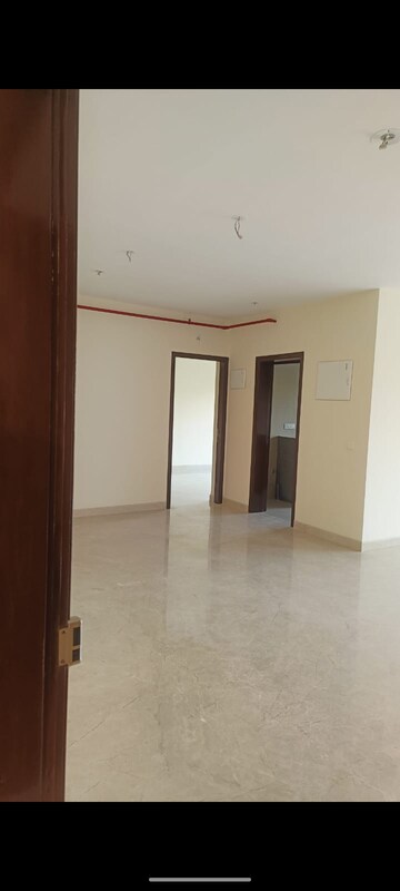 Room in 1 BHK Apartment at Godrej Urban Park, Chandivali – for Rent